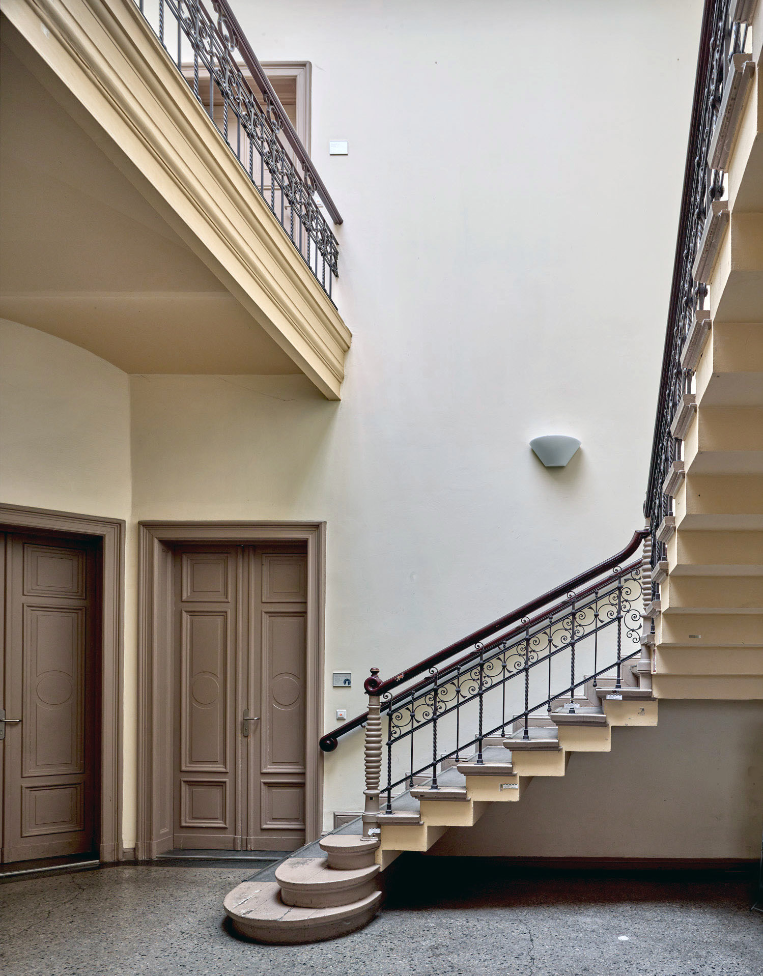 Museum für Naturkunde Berlin - Westflügel - Treppe der Villa des damaligen Institutsdirektors