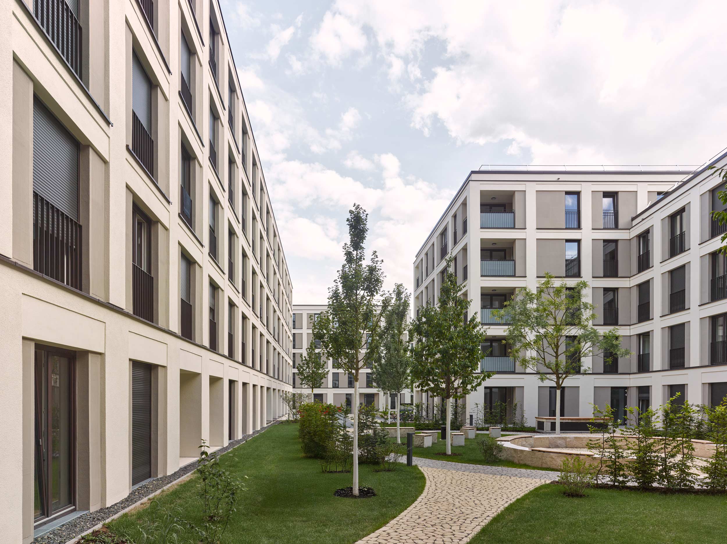 Wohn­quar­tier Sieboldstrasse in Erlangen - Innenhof - Foto: Stefan Müller