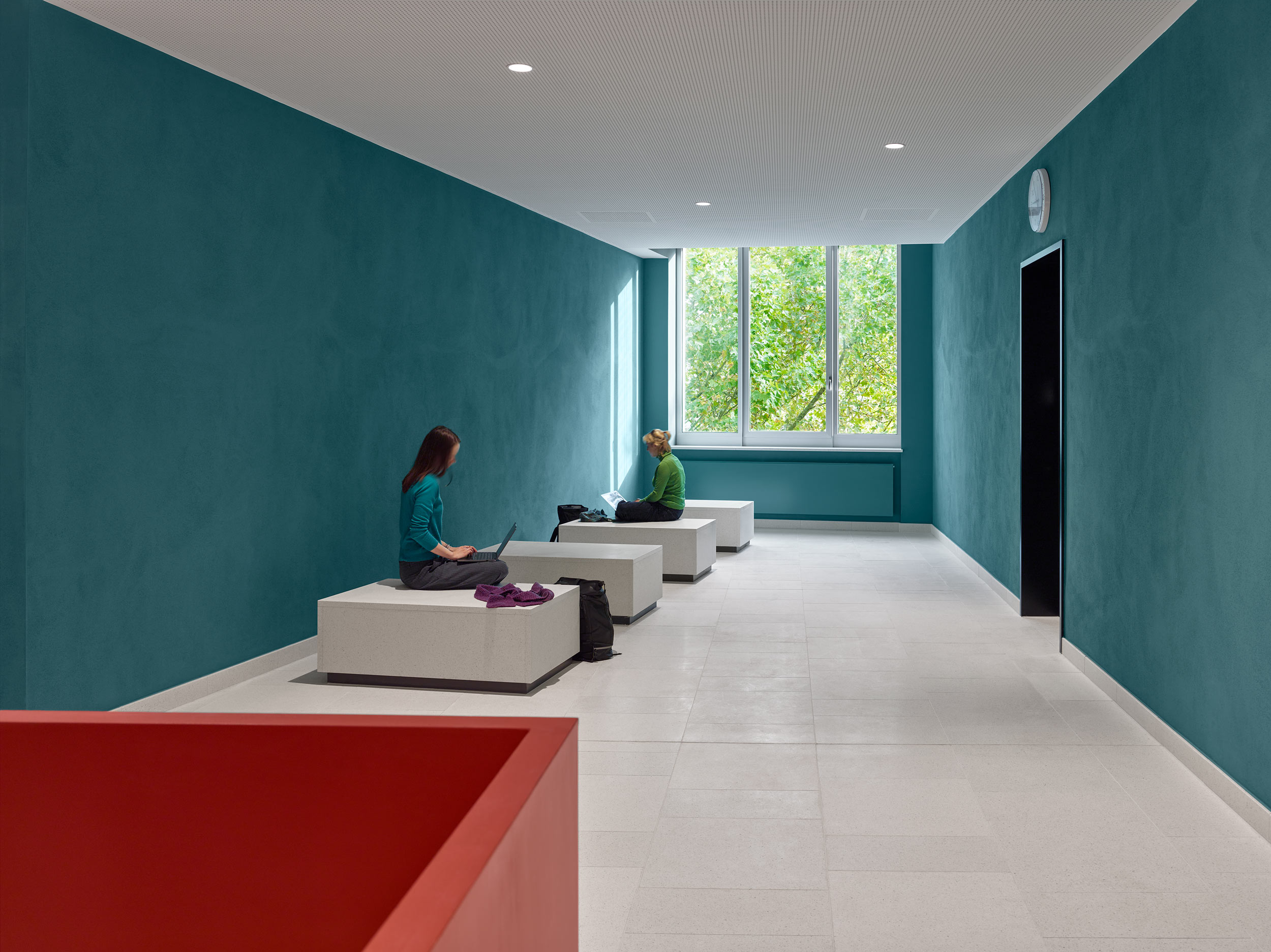 Berliner Hochschule für Technik, Laborgebäude WAL, Aufenthaltsbereich; Foto: Stefan Müller