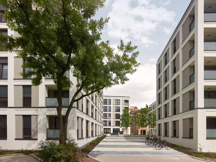 Wohn­quar­tier Sieboldstrasse in Erlangen - Innenhof - Foto: Stefan Müller